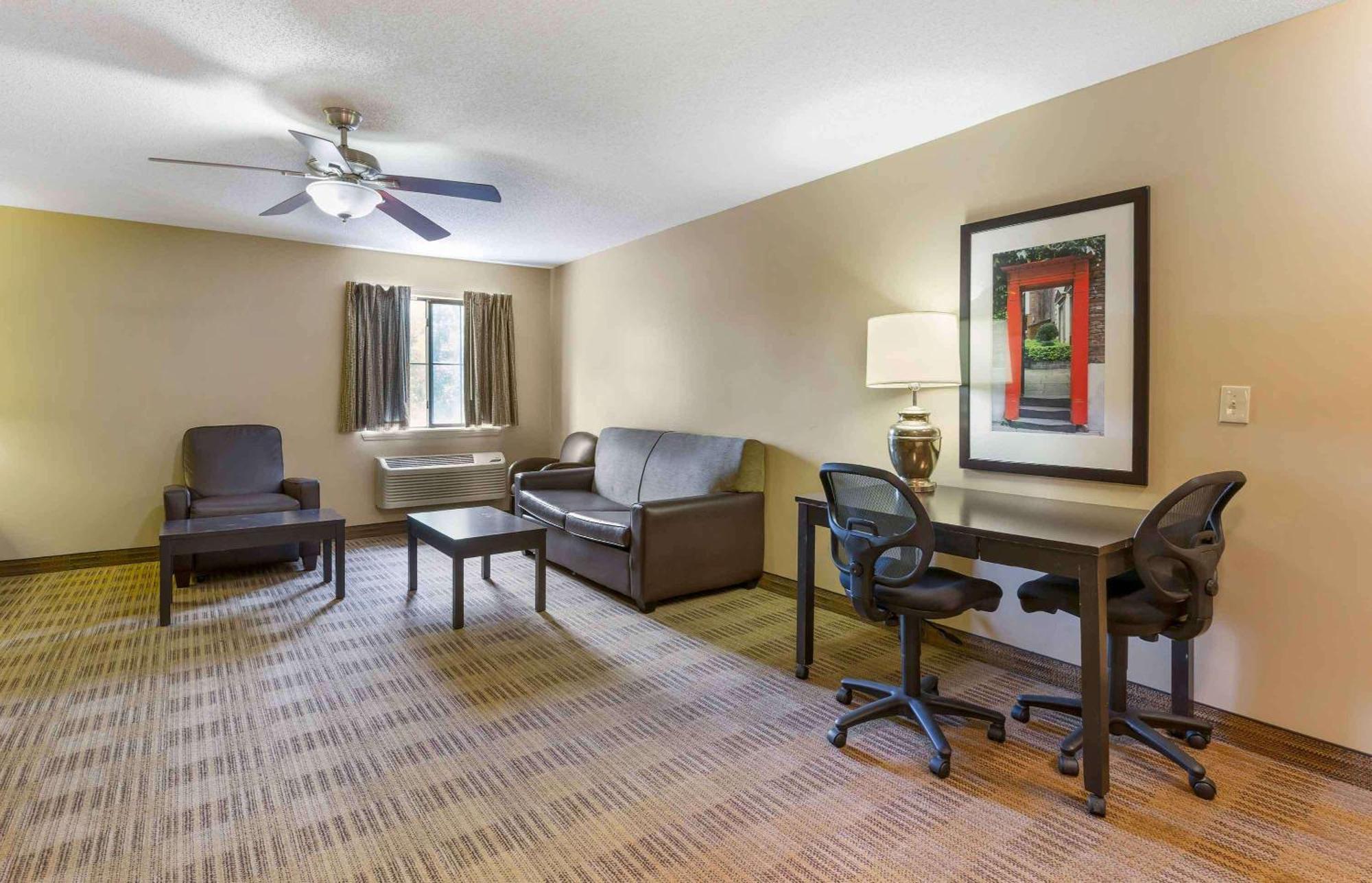 Extended Stay America Suites - Raleigh - Cary - Harrison Ave Exterior foto