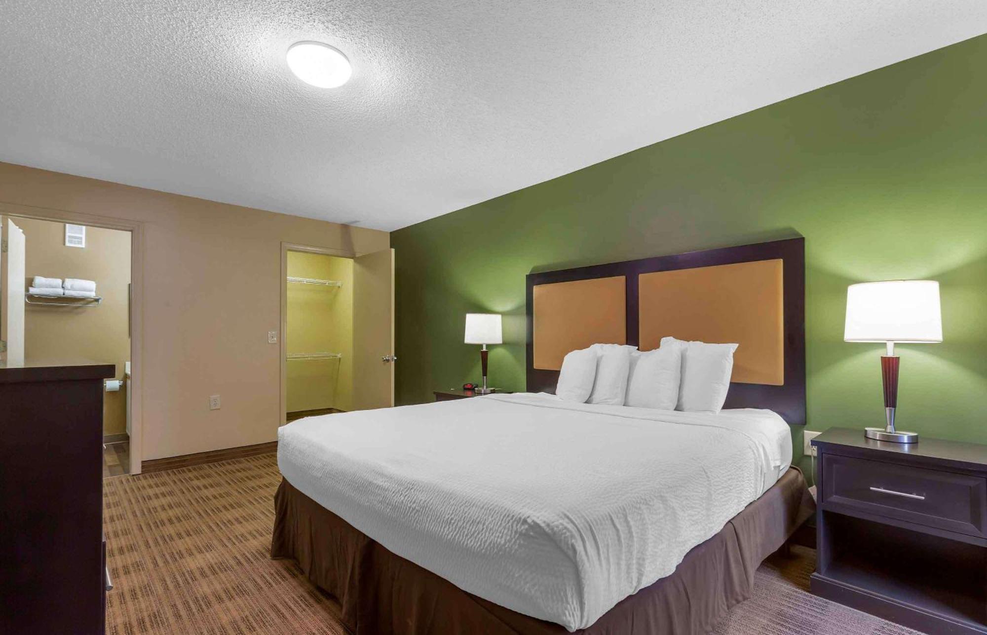 Extended Stay America Suites - Raleigh - Cary - Harrison Ave Exterior foto