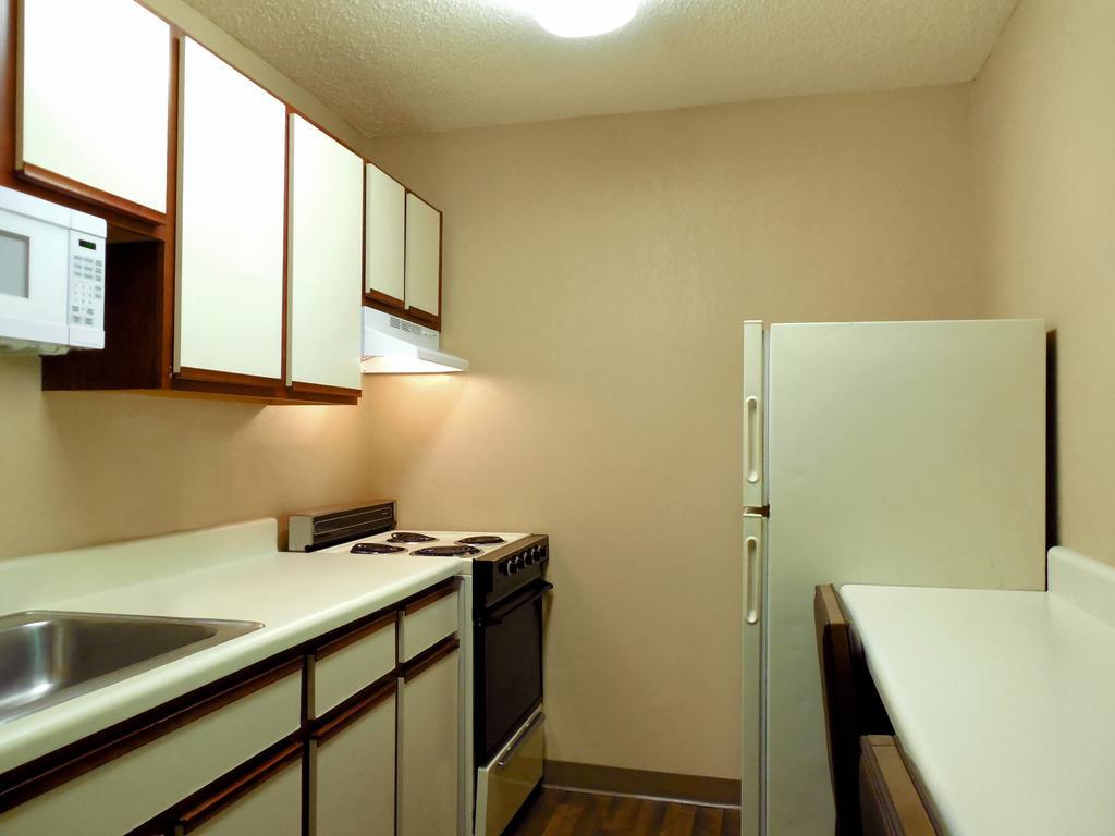 Extended Stay America Suites - Raleigh - Cary - Harrison Ave Exterior foto