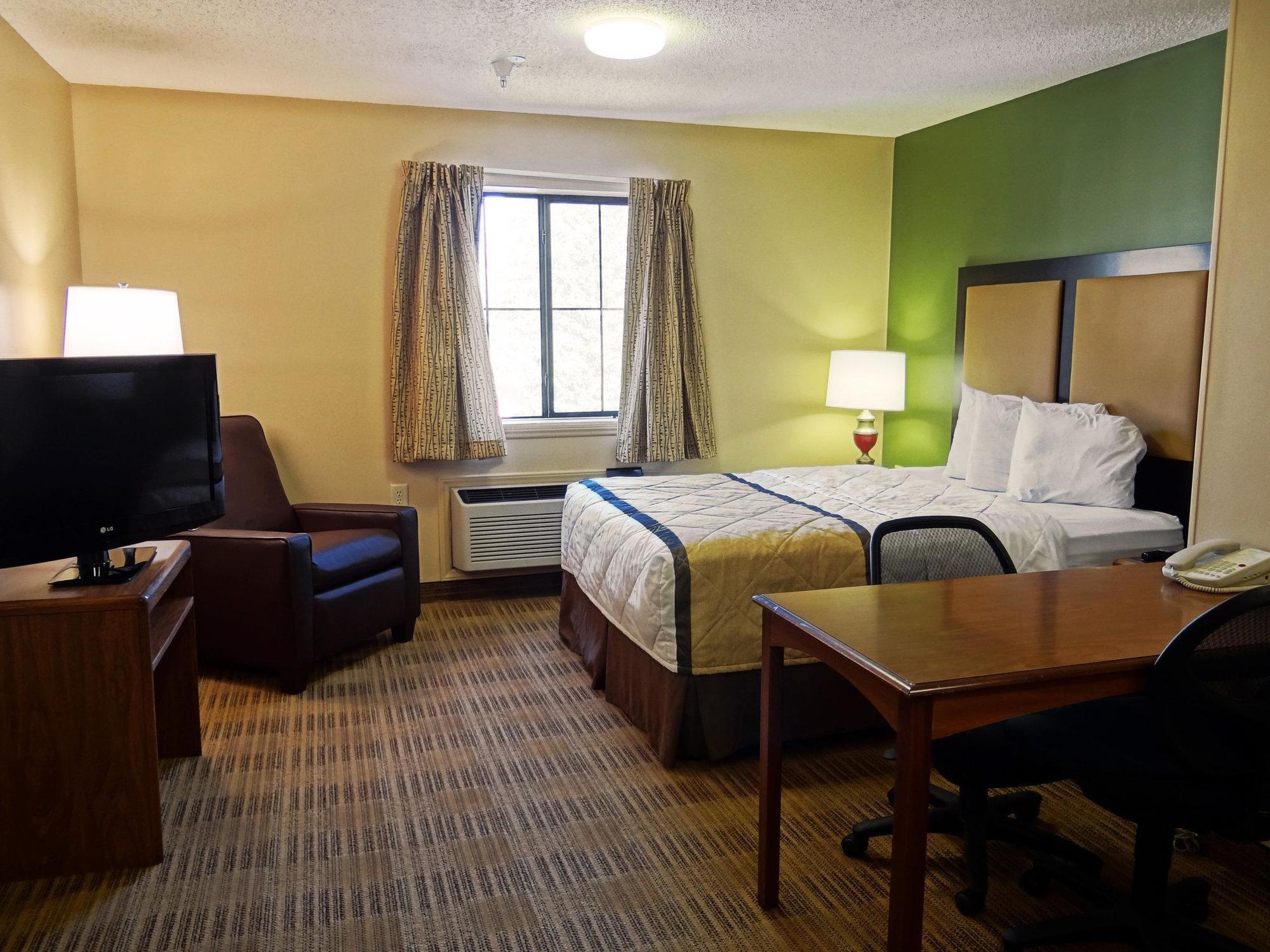 Extended Stay America Suites - Raleigh - Cary - Harrison Ave Exterior foto